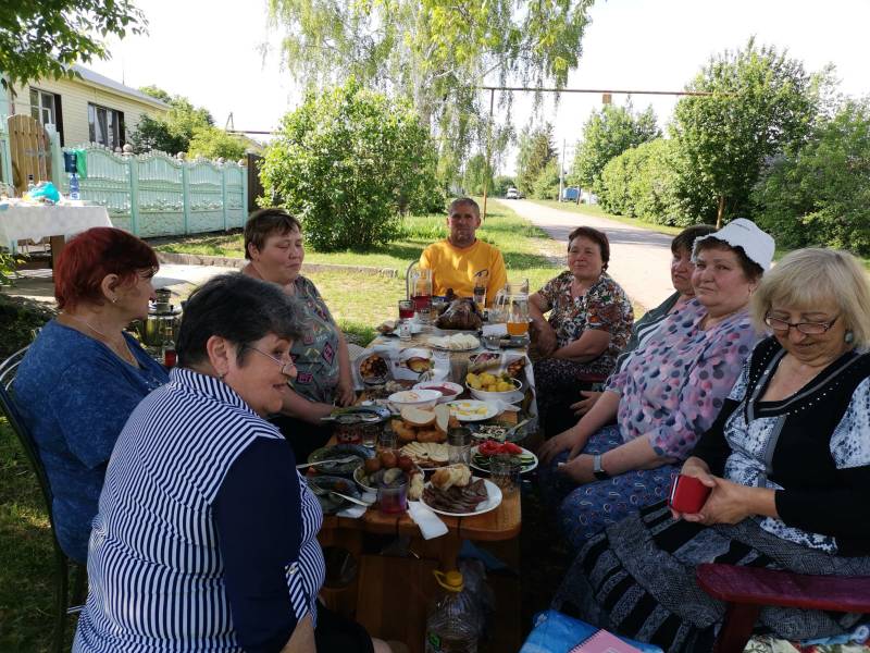 В селе Ёржино стало доброй традицией для жителей праздновать День соседа..